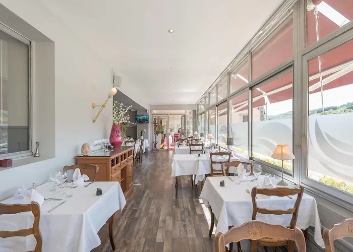 Domaine De La Brevenne 3* Bessenay